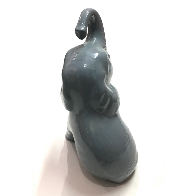 CERAMIC BABY ELEPHANT GREY. LENGTH AT LONGEST POINT 16 CM, WIDTH AT WIDEST POINT 11.5 CM, HEIGHT AT TALLEST POINT 28 CM. AVAILABLE IN DIFFERENT COLORS.-3