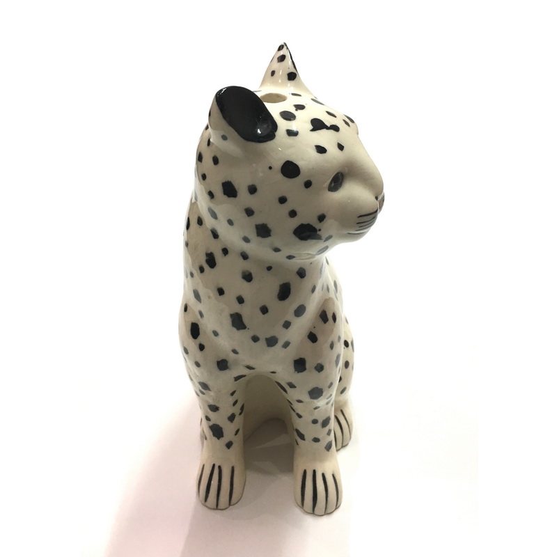 CERAMIC WILD CAT. LENGTH AT LONGEST POINT 15.5 CM, WIDTH AT WIDEST POINT 11 CM, HEIGHT AT TALLEST POINT 26 CM. AVAILABLE IN DIFFERENT COLORS.-1