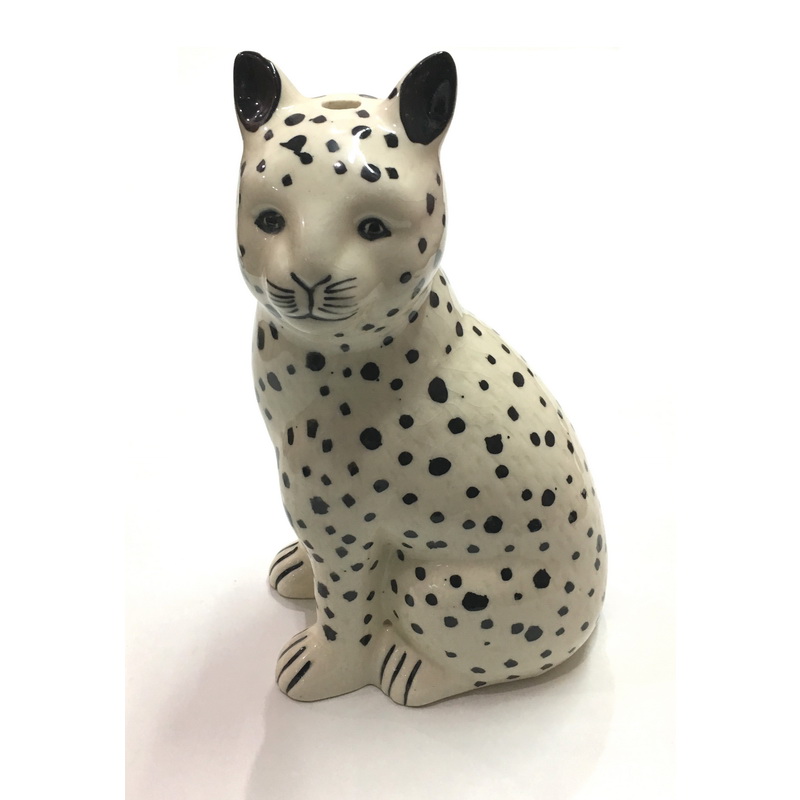 CERAMIC WILD CAT. LENGTH AT LONGEST POINT 15.5 CM, WIDTH AT WIDEST POINT 11 CM, HEIGHT AT TALLEST POINT 26 CM. AVAILABLE IN DIFFERENT COLORS.-3
